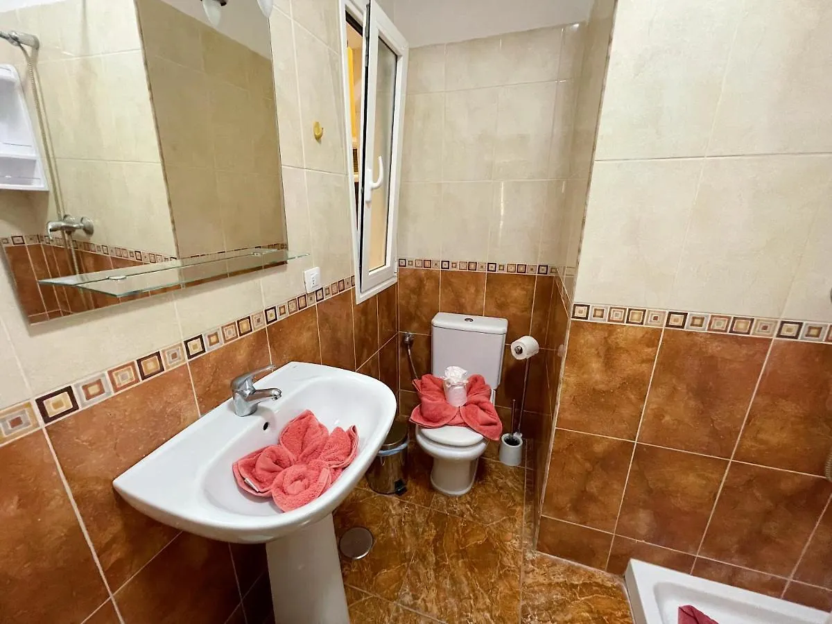 Sierra Apartment Los Cristianos  0*, Los Cristianos (Tenerife) Spain
